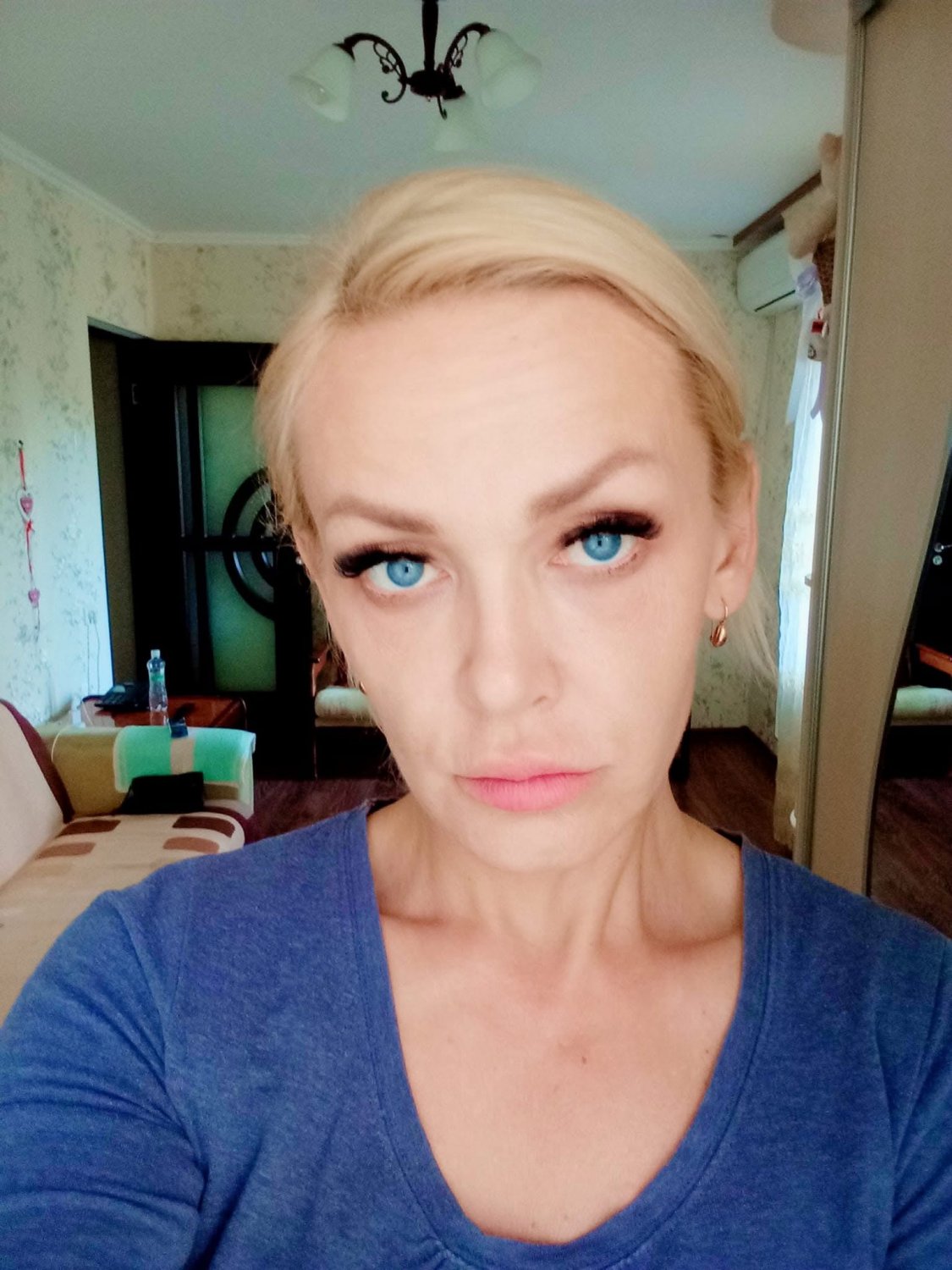 ロシアン・ミルフ・ビカ2・ストリッピング・ダウン・アンド・ベッギング・フォア・イット 26