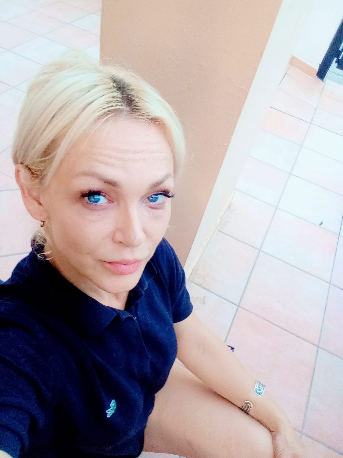 ロシアン・ミルフ・ビカ2・ストリッピング・ダウン・アンド・ベッギング・フォア・イット 44