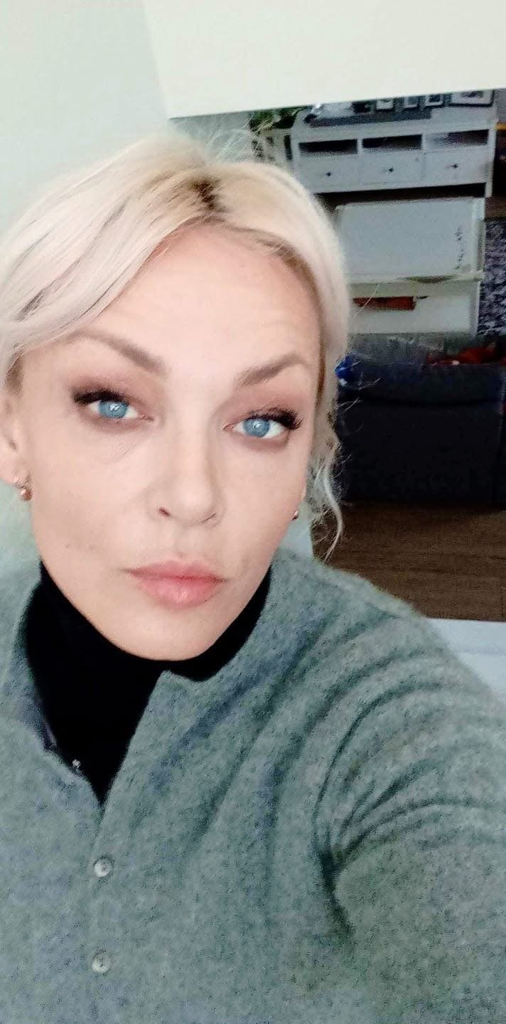 ロシアン・ミルフ・ビカ2・ストリッピング・ダウン・アンド・ベッギング・フォア・イット 49