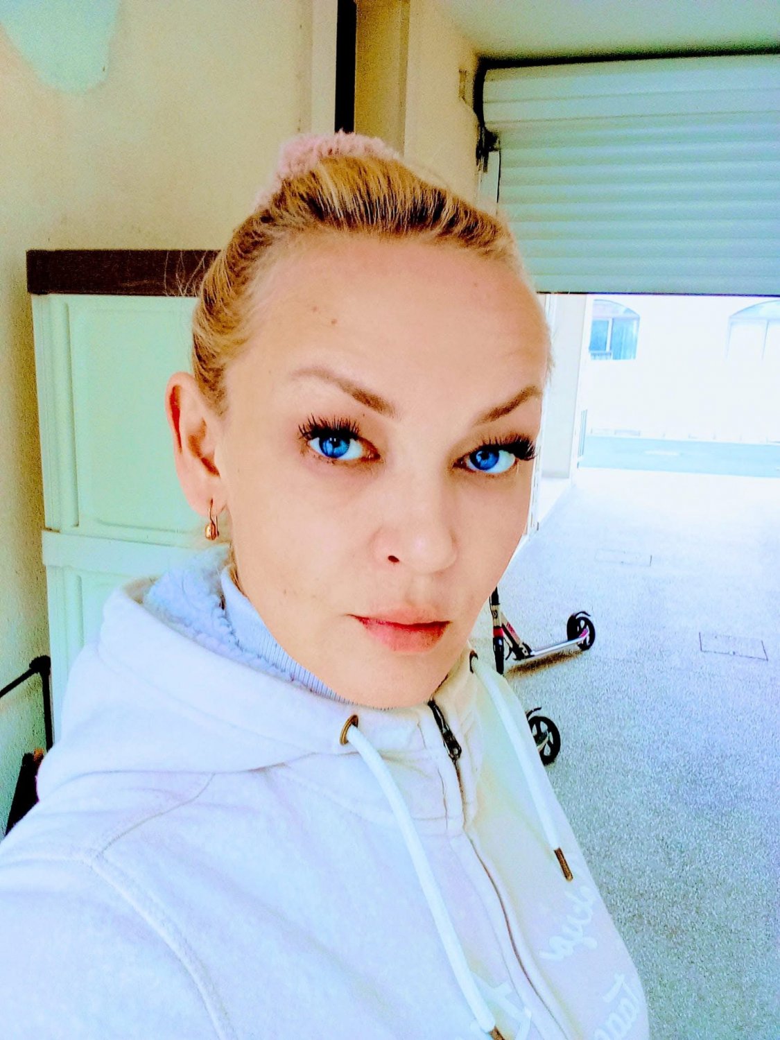 ロシアン・ミルフ・ビカ2・ストリッピング・ダウン・アンド・ベッギング・フォア・イット 59