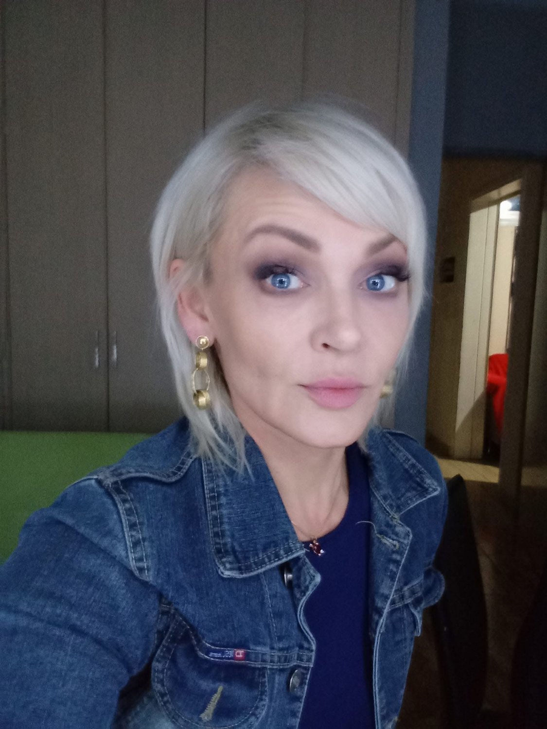 ロシアン・ミルフ・ビカ2・ストリッピング・ダウン・アンド・ベッギング・フォア・イット 90