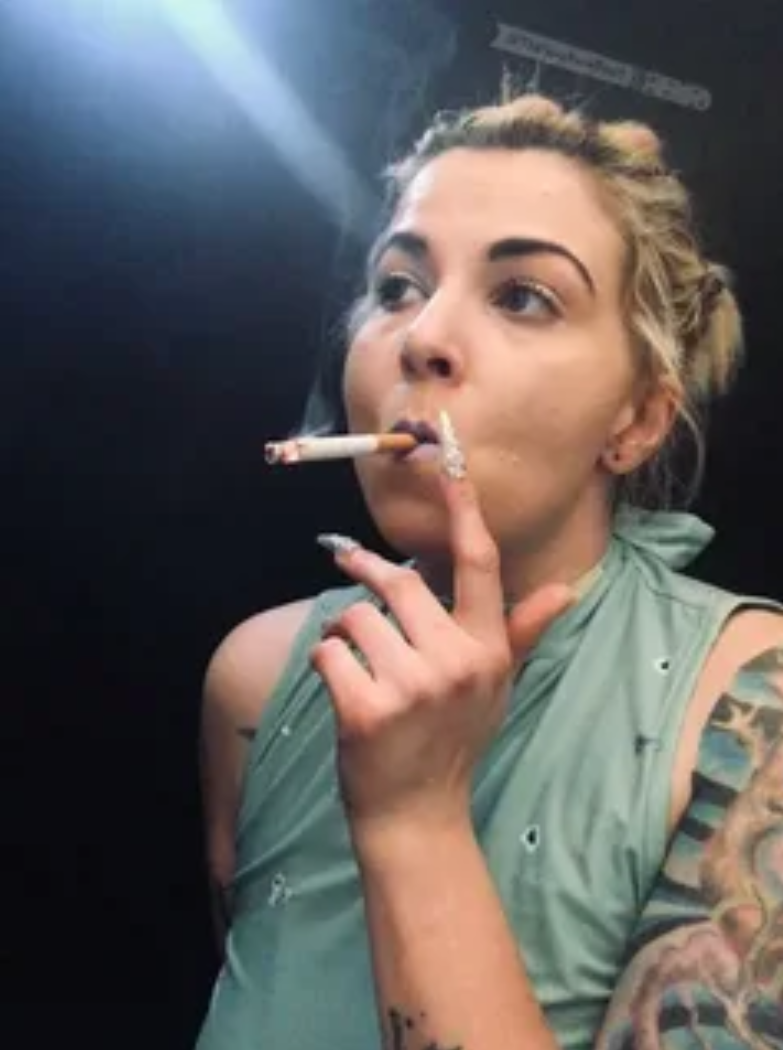 Les demoiselles fumeuses 13