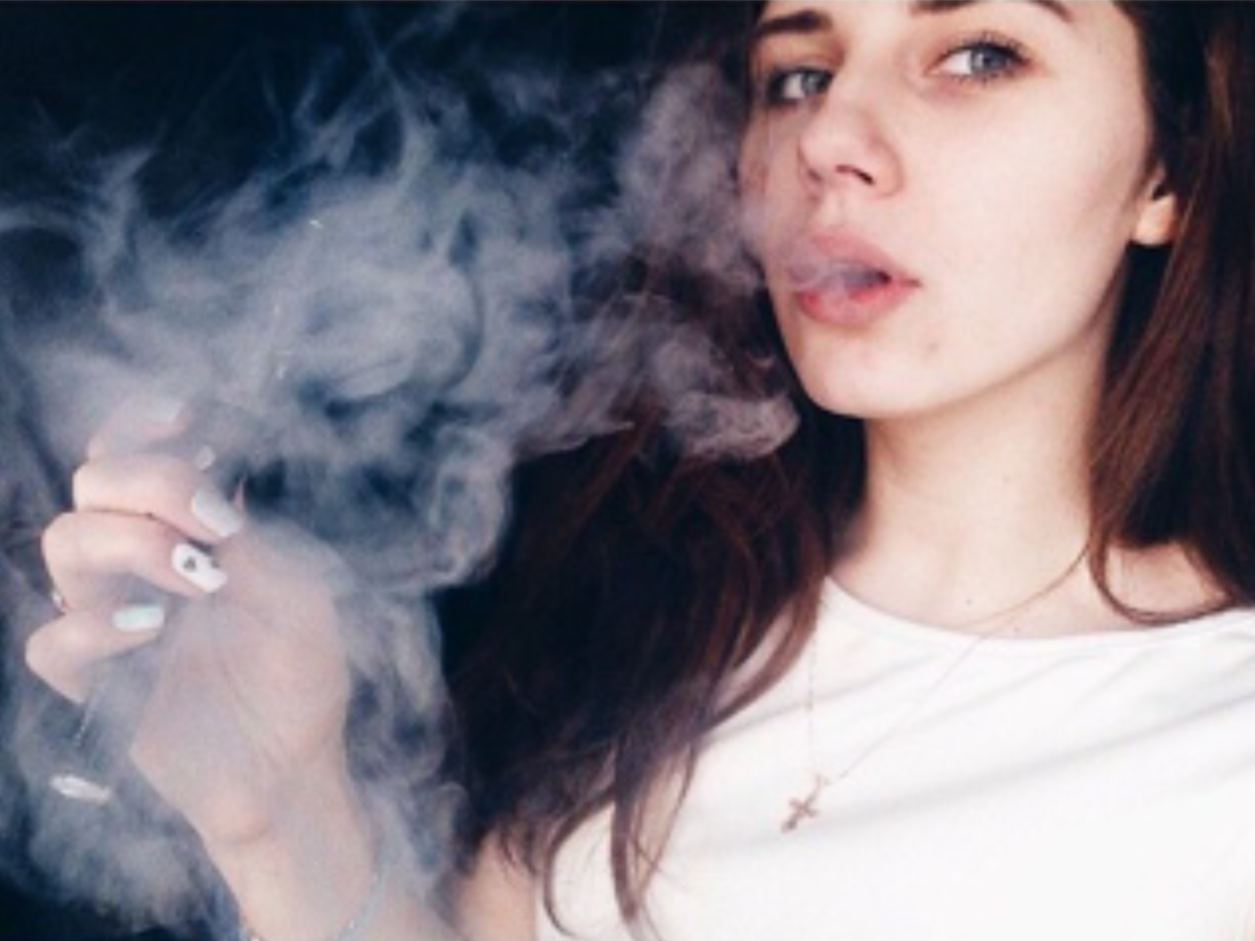 Les demoiselles fumeuses 27