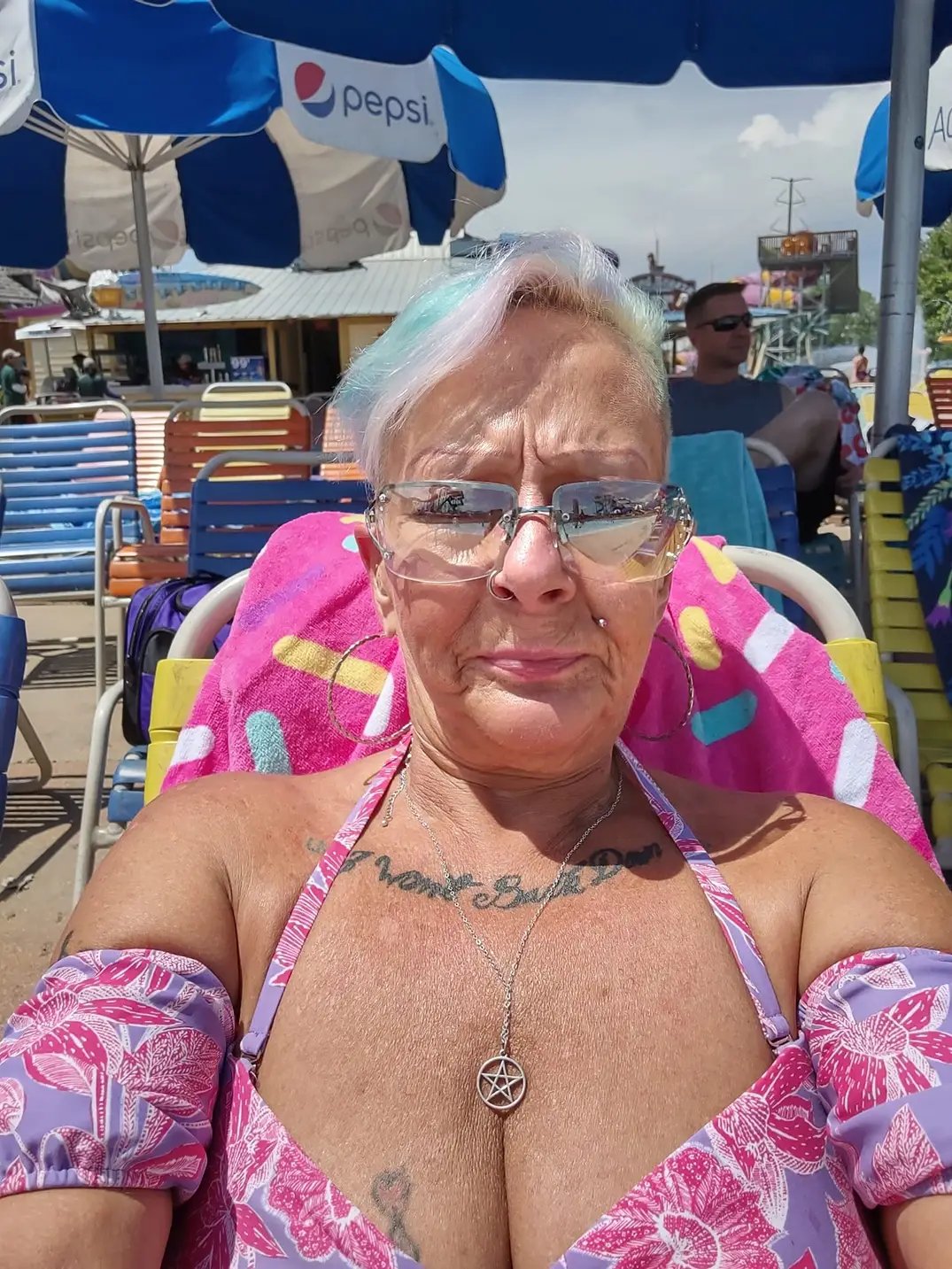 Big Ass Mature GILF Ready To Play 15