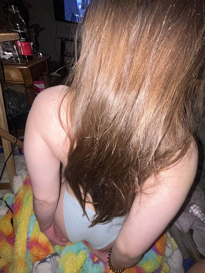 Prostitué(e) posté(e) pour plus de dm sur kik orangetail88654 10