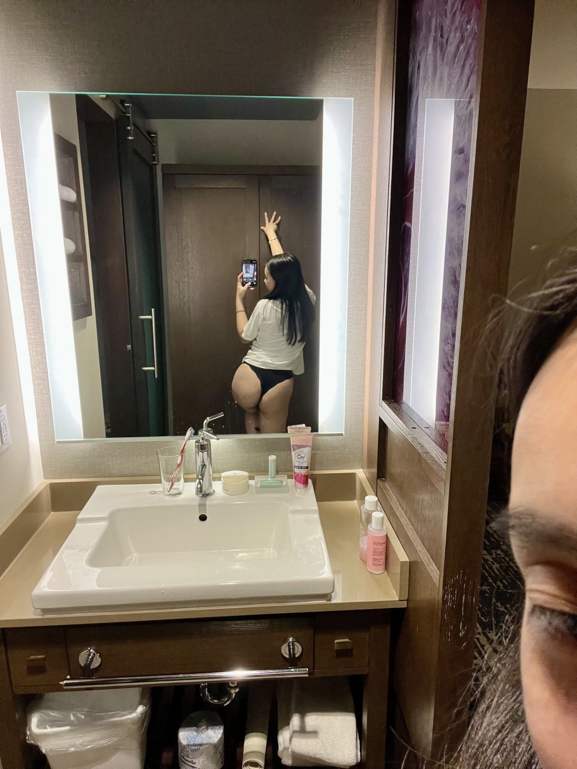 リークド・キュート・ジャパニーズ・ベイブ・ショーイング・オフ 20