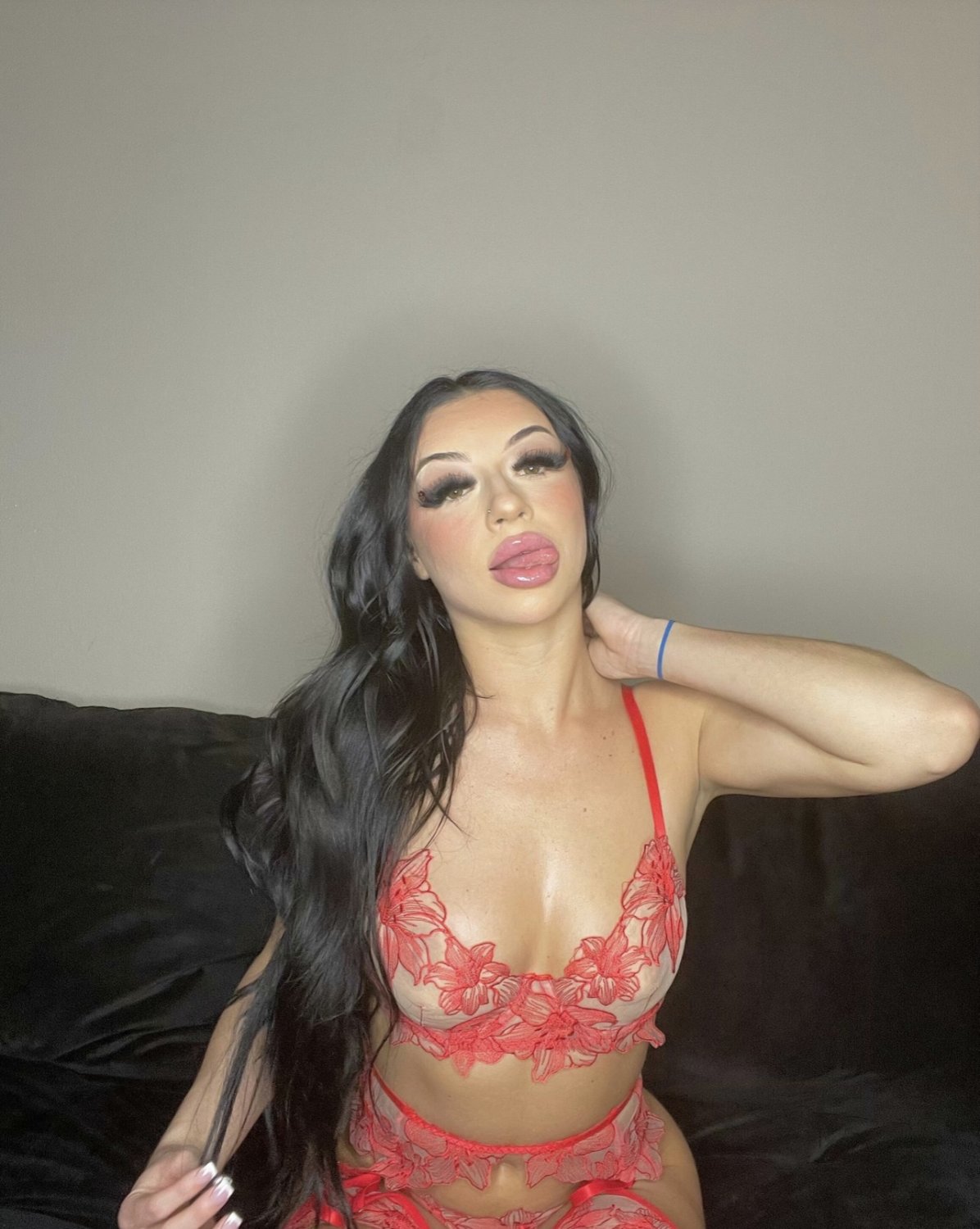 Dallas Brunette Dreanna Showing Off Her Lingerie And Pussy 22