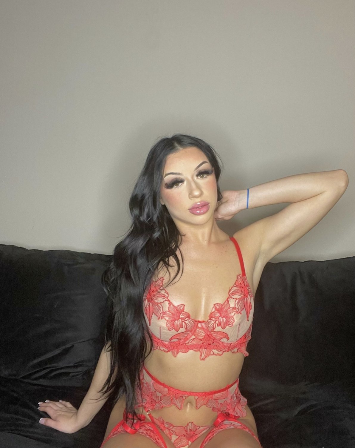 Dallas Brunette Dreanna Showing Off Her Lingerie And Pussy 24