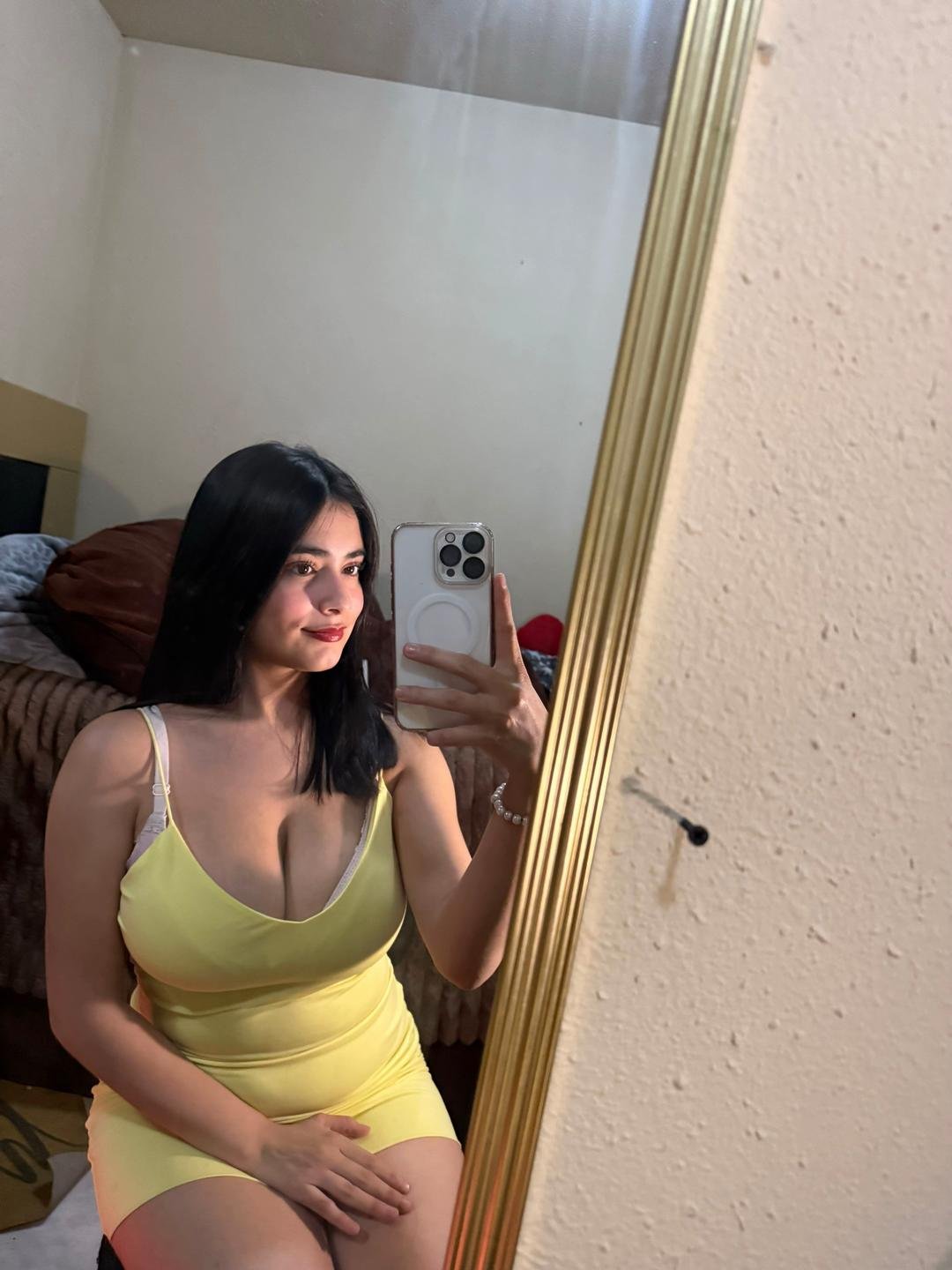 Cute Brunette Æyllin̈ Showing Off Her Soft Side 3