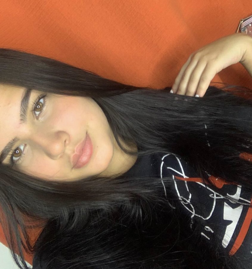 Puta culona - krągła nastolatka Laina 12