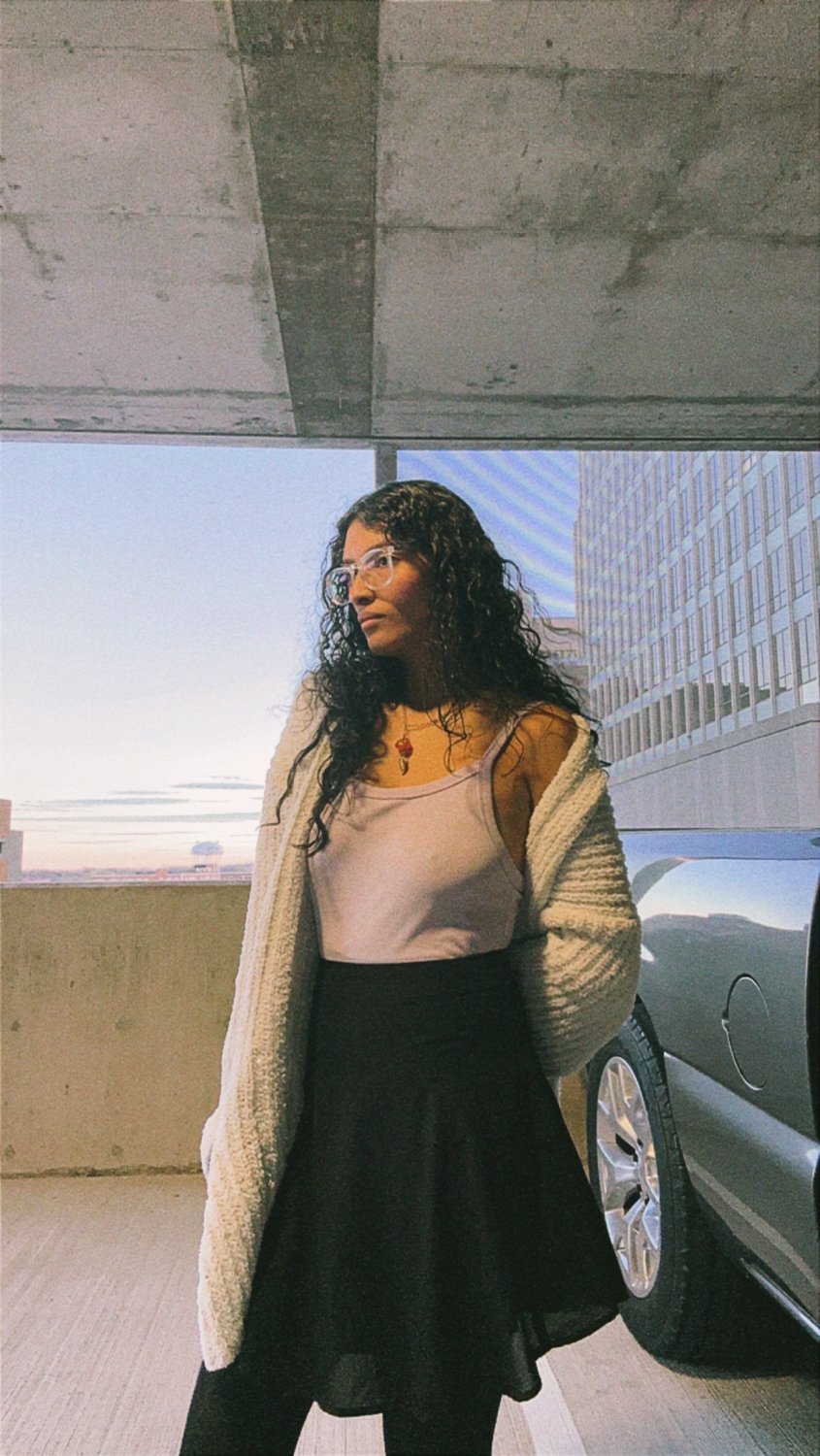 ラティーナ・ビューティー・ウィズ・ナチュラル・ティッツ・ゲッツ・ワイルド 8