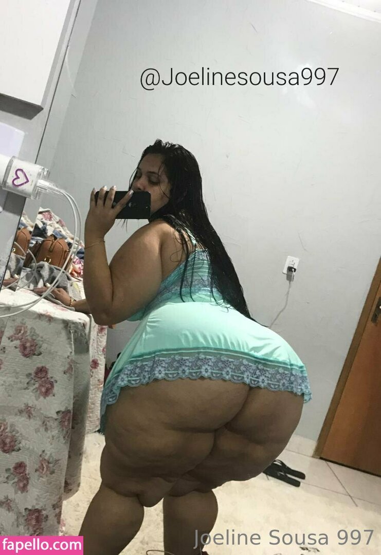 バスティー・BBWイン・シャワー・ショーイング・オフ・ザット・ファット・アス 30