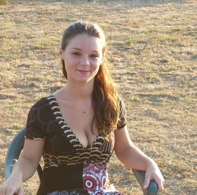 サルトリー・セルフィーズ・フロム・ホット・バレンティーナ 3