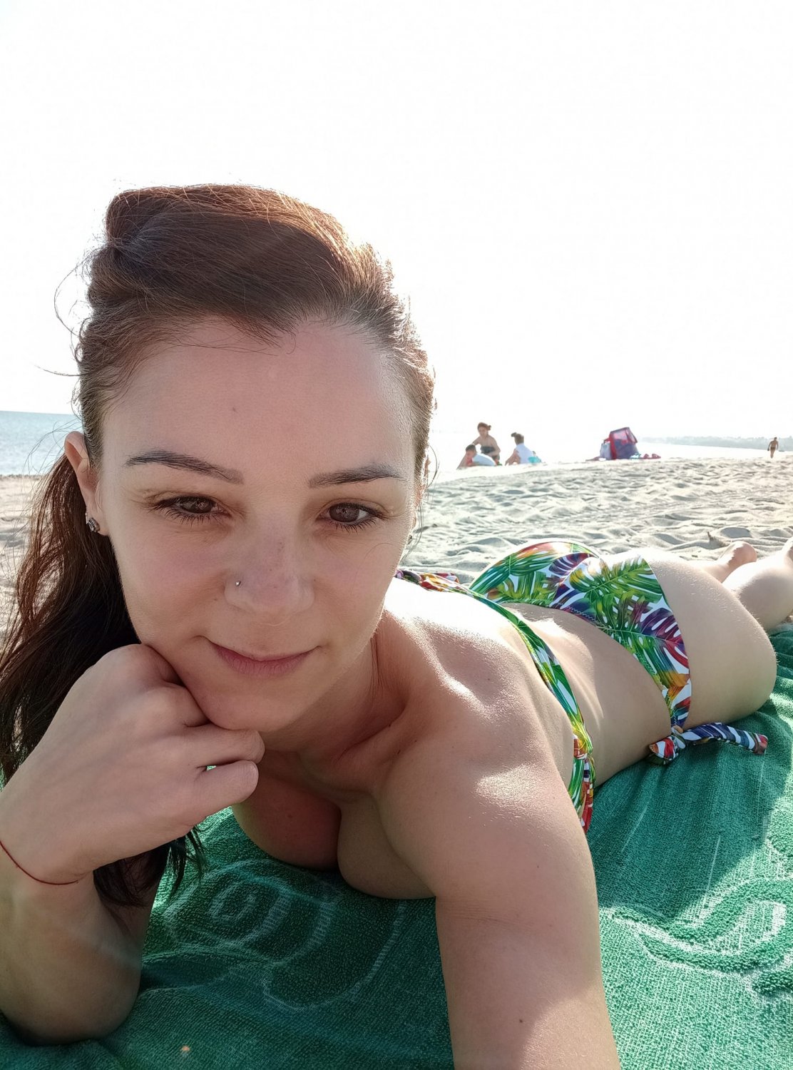 サルトリー・セルフィーズ・フロム・ホット・バレンティーナ 17