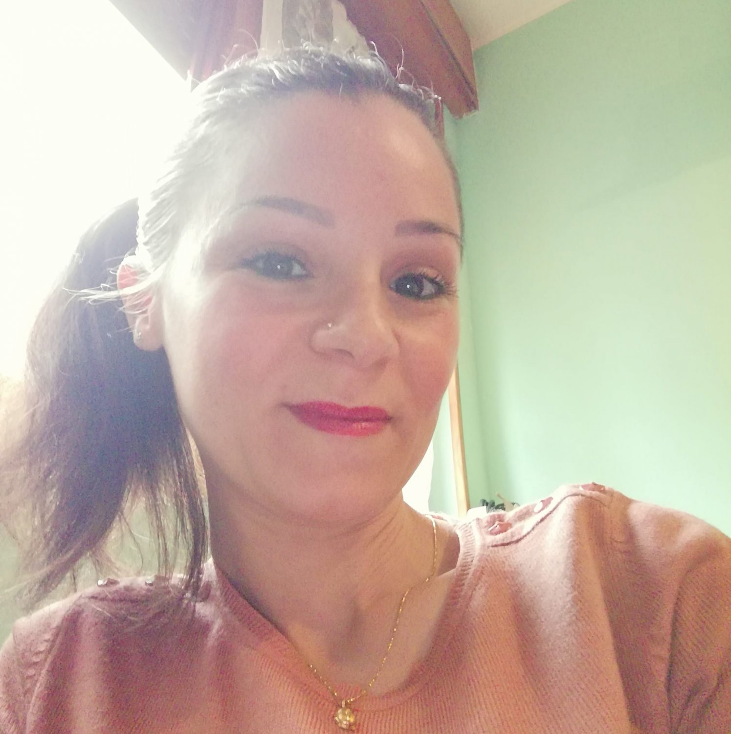 サルトリー・セルフィーズ・フロム・ホット・バレンティーナ 32