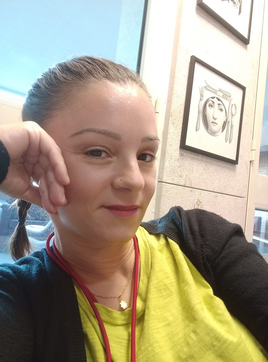 サルトリー・セルフィーズ・フロム・ホット・バレンティーナ 54