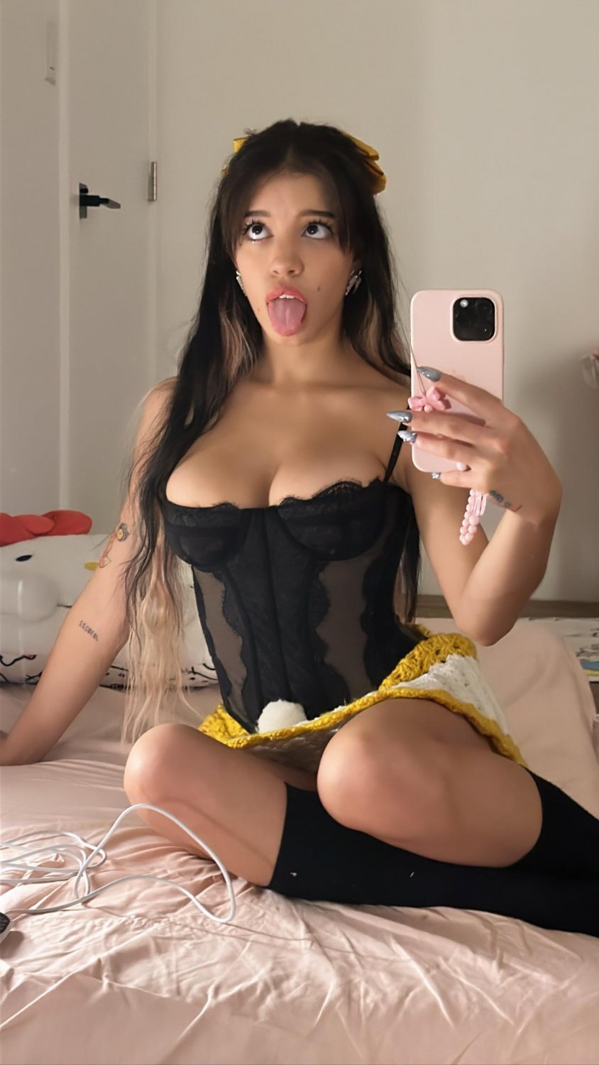 soczysta nastolatka 1