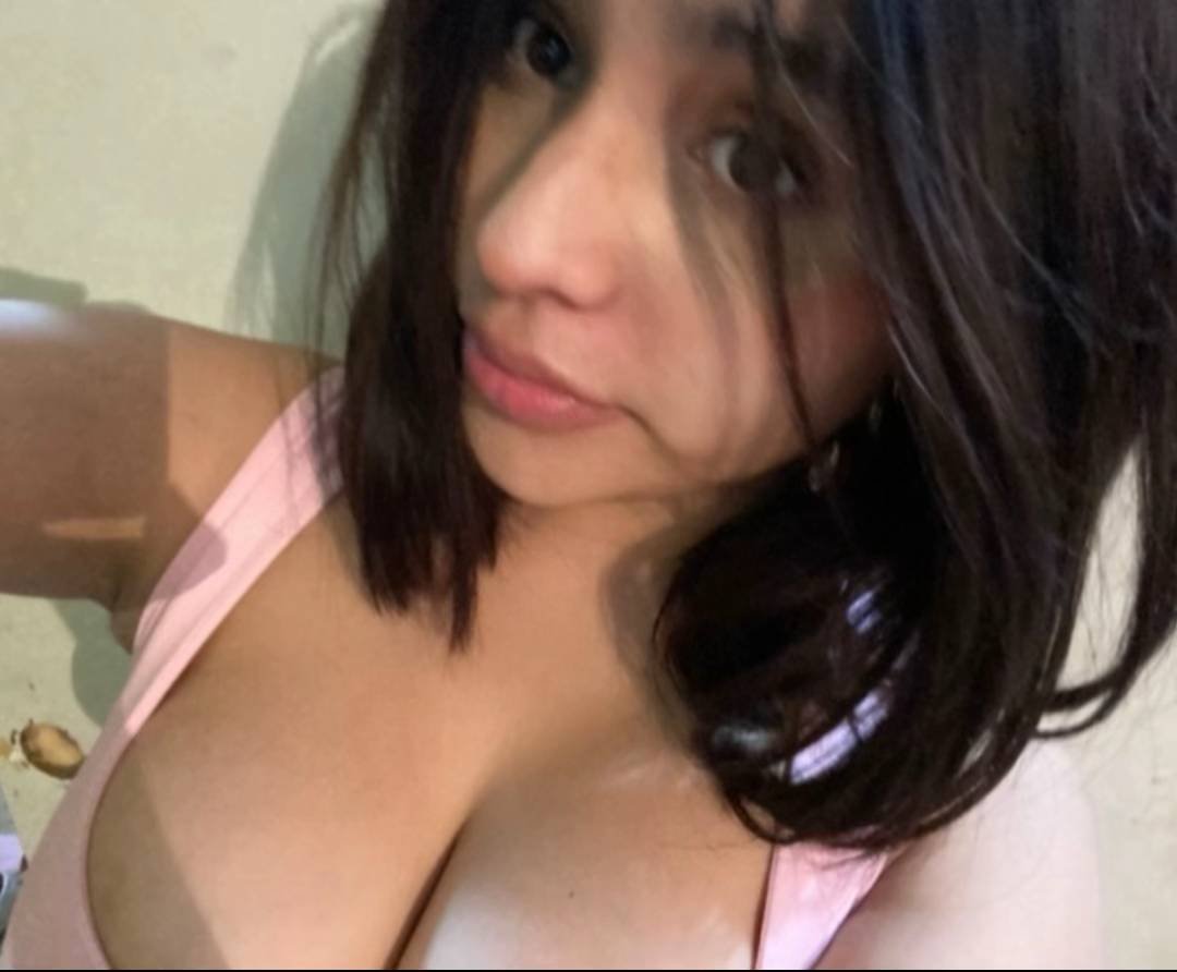 Userrrr0608 Flashes In A Dirty Little Selfie 2