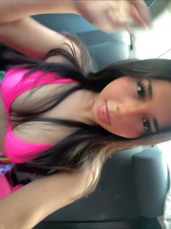 Mïrænð Breaking Tiktok And Instagram With Those Curves 3