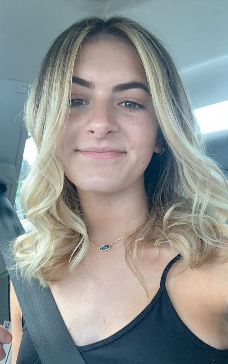 Sophie’s Amateur Selfies That Will Wreck You 12