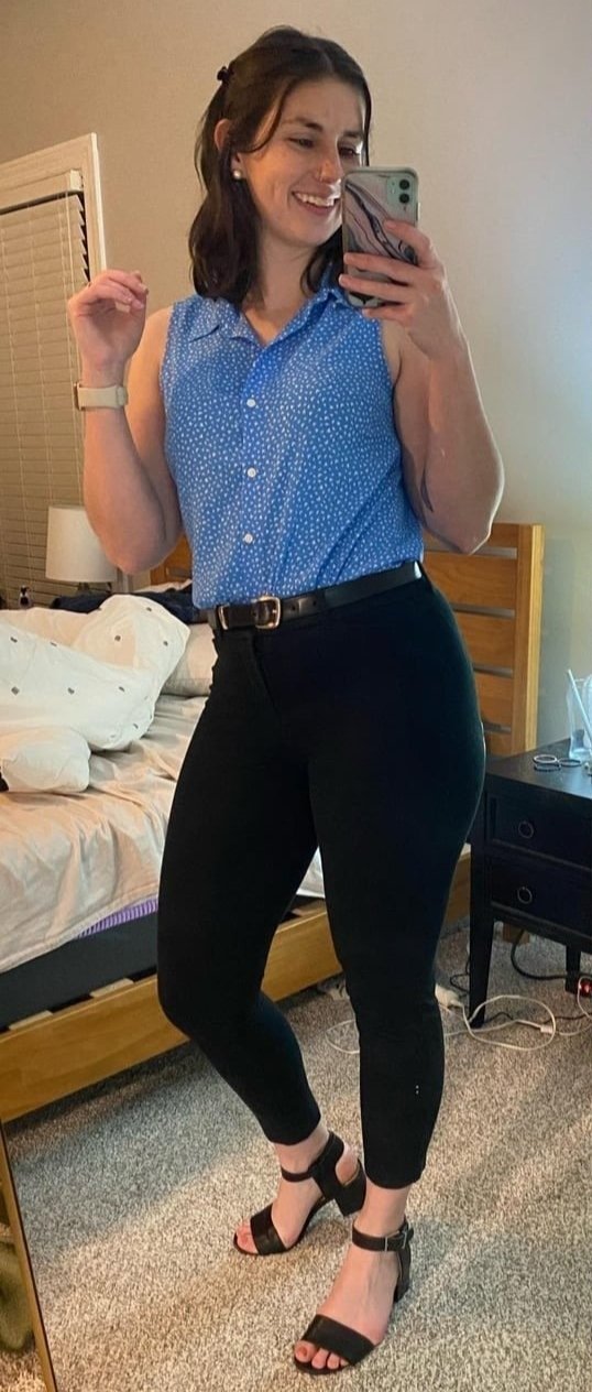 ピオニー・エクスポーズ・ハー・ジューシー・プッシー・アンド・スラッティー・サイド 7