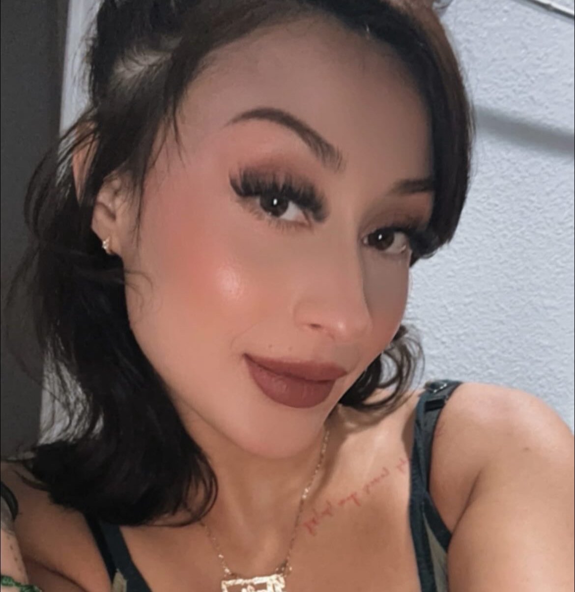 タイト・ラティーナ・スピナー・ショーイング・オフ・イン・プライベート・セルフィーズ 11