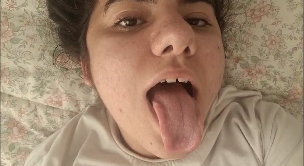 スパニッシュ・ウェブスラット・エクスポージング・エブリシング・リークド・アンド・セクシー 1