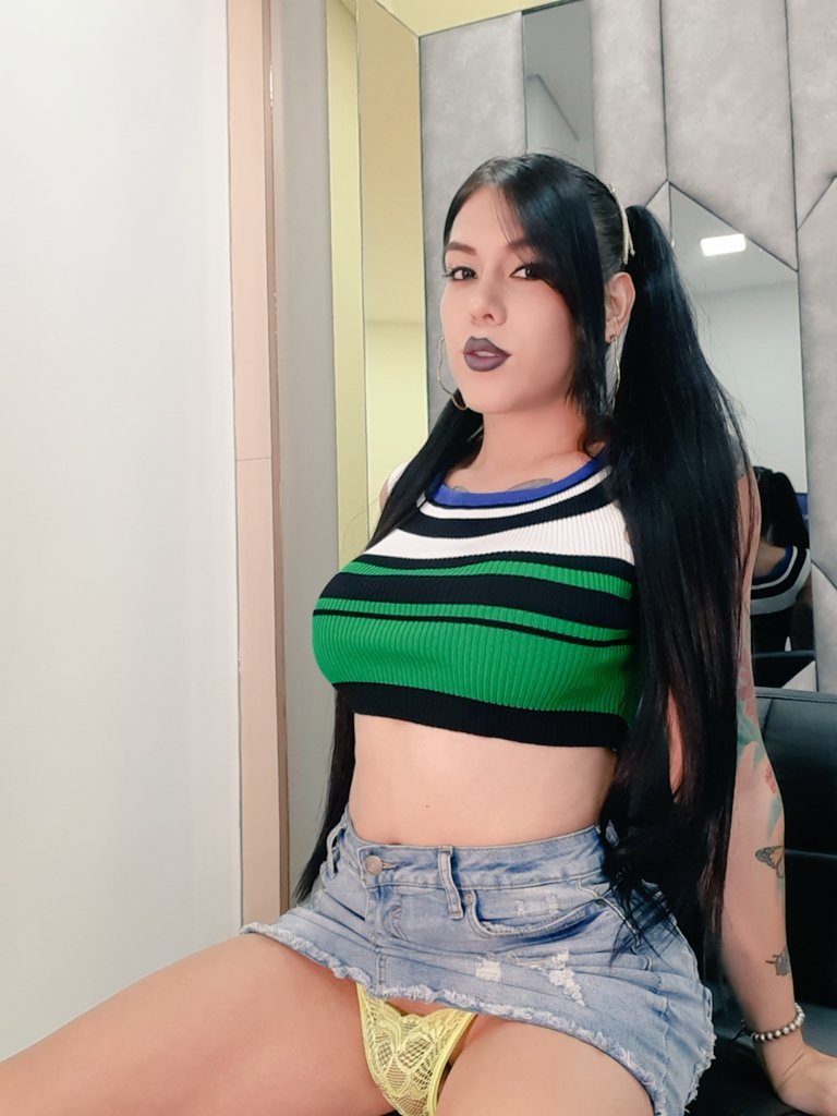 キュート・サミースウィーツ・ウェット・アンド・ノーティー・キス 1