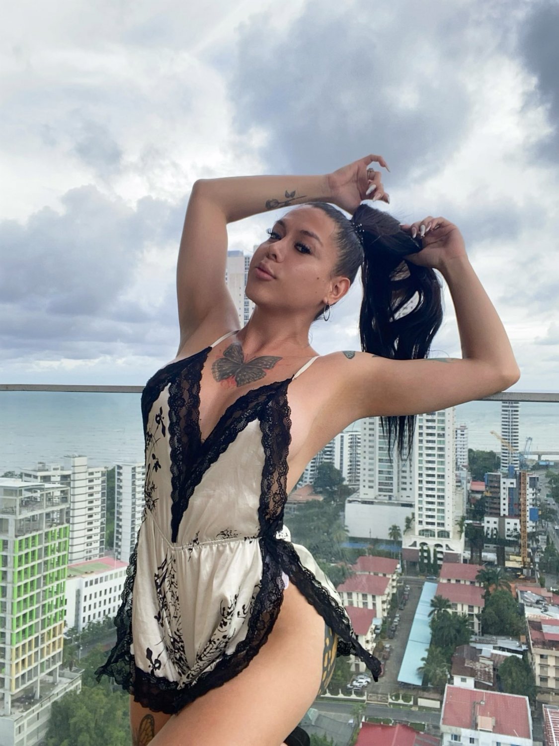 ダーリン・サミースウィーツ・センディング・ノーティー・キス 99