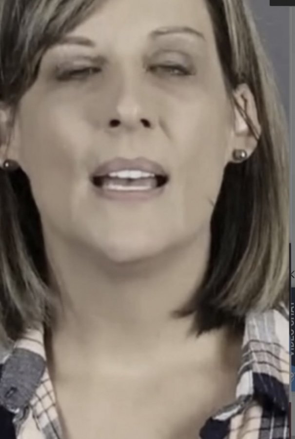 マチュア・ワイフ・エクスポージング・ハーセルフ・オン・カメラ・シークレット・モーメンツ 1