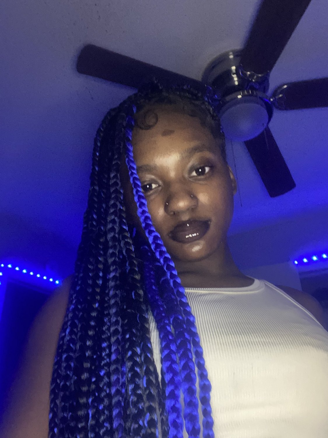 ブラットシャイ・ショーイング・オフ・ハー・ブラック・ビューティー・オン・カム 6