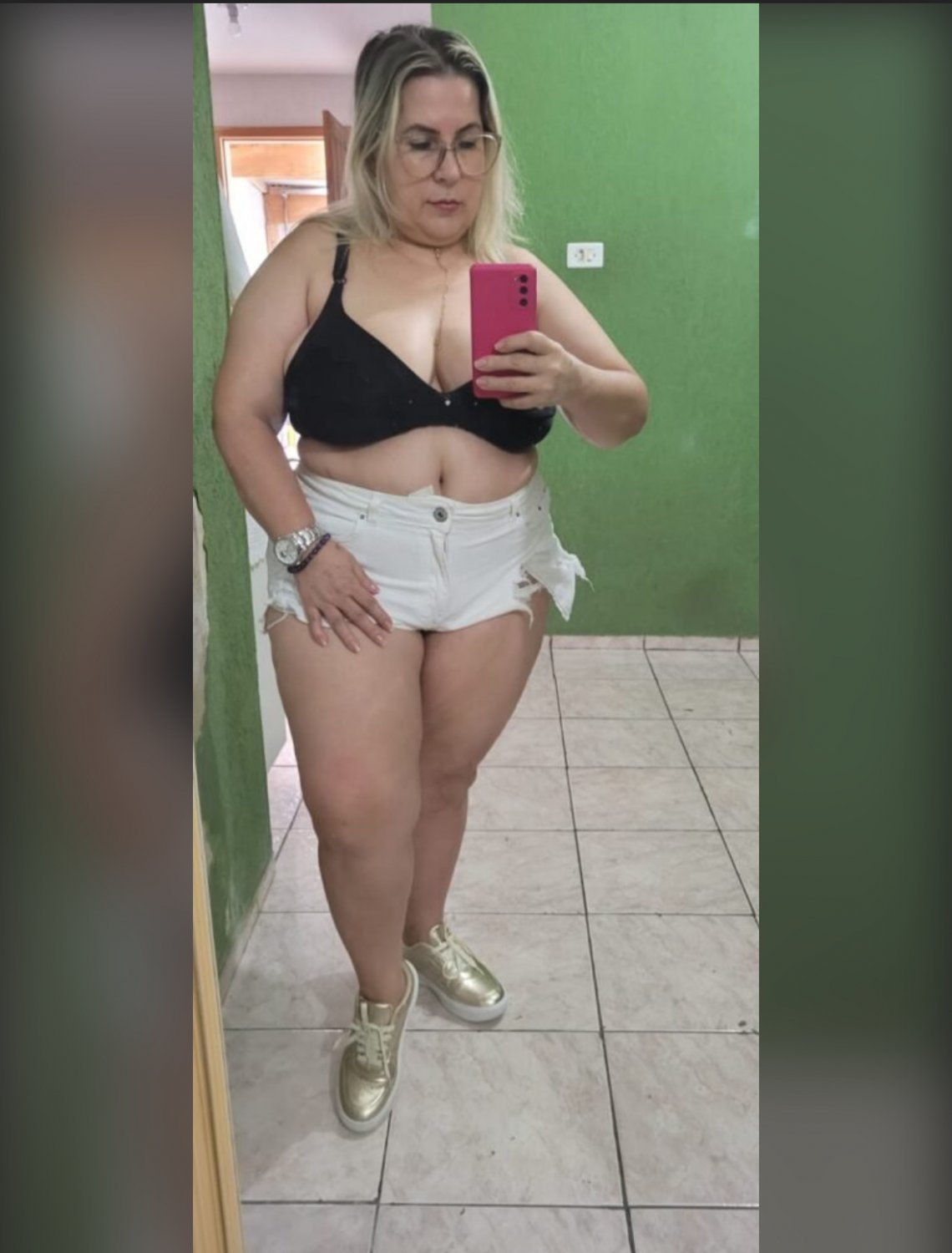 Clara Santos coroa peituda 6