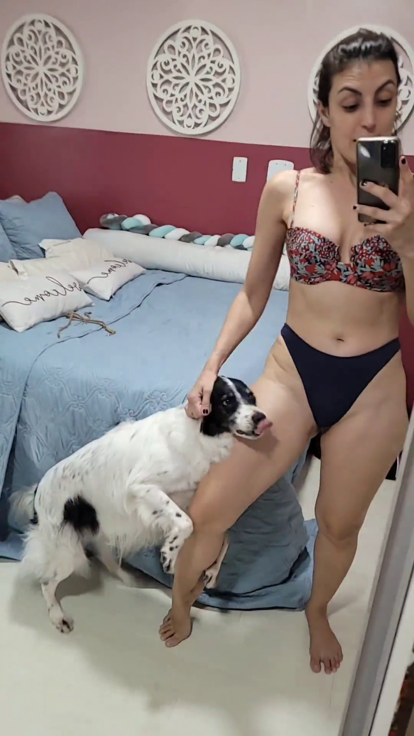 アライン・マラファイア・ショーイング・オフ・ハー・デリシャス・カーブス・パート・トゥー 29