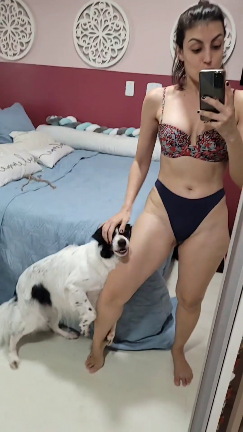 アライン・マラファイア・ショーイング・オフ・ハー・デリシャス・カーブス・パート・トゥー 34