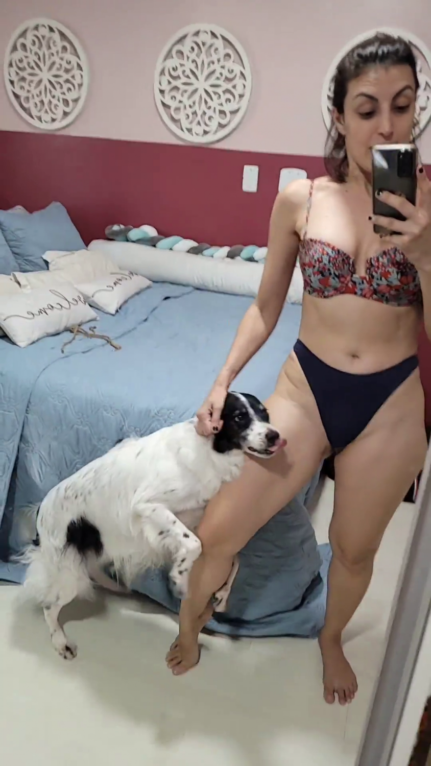 アライン・マラファイア・ショーイング・オフ・ハー・デリシャス・カーブス・パート・トゥー 35