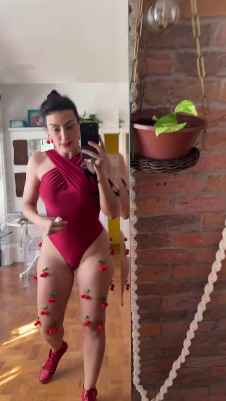 Aline Malafaia Flaunting Her Hot Body in a Spicy Tease 38