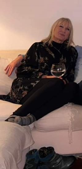 Żona potrzebuje nastoletniego penisa. Tylko Brytyjczycy. Pm mnie, jeśli zainteresowany. 57yr old gilf awaits you. 👍 2