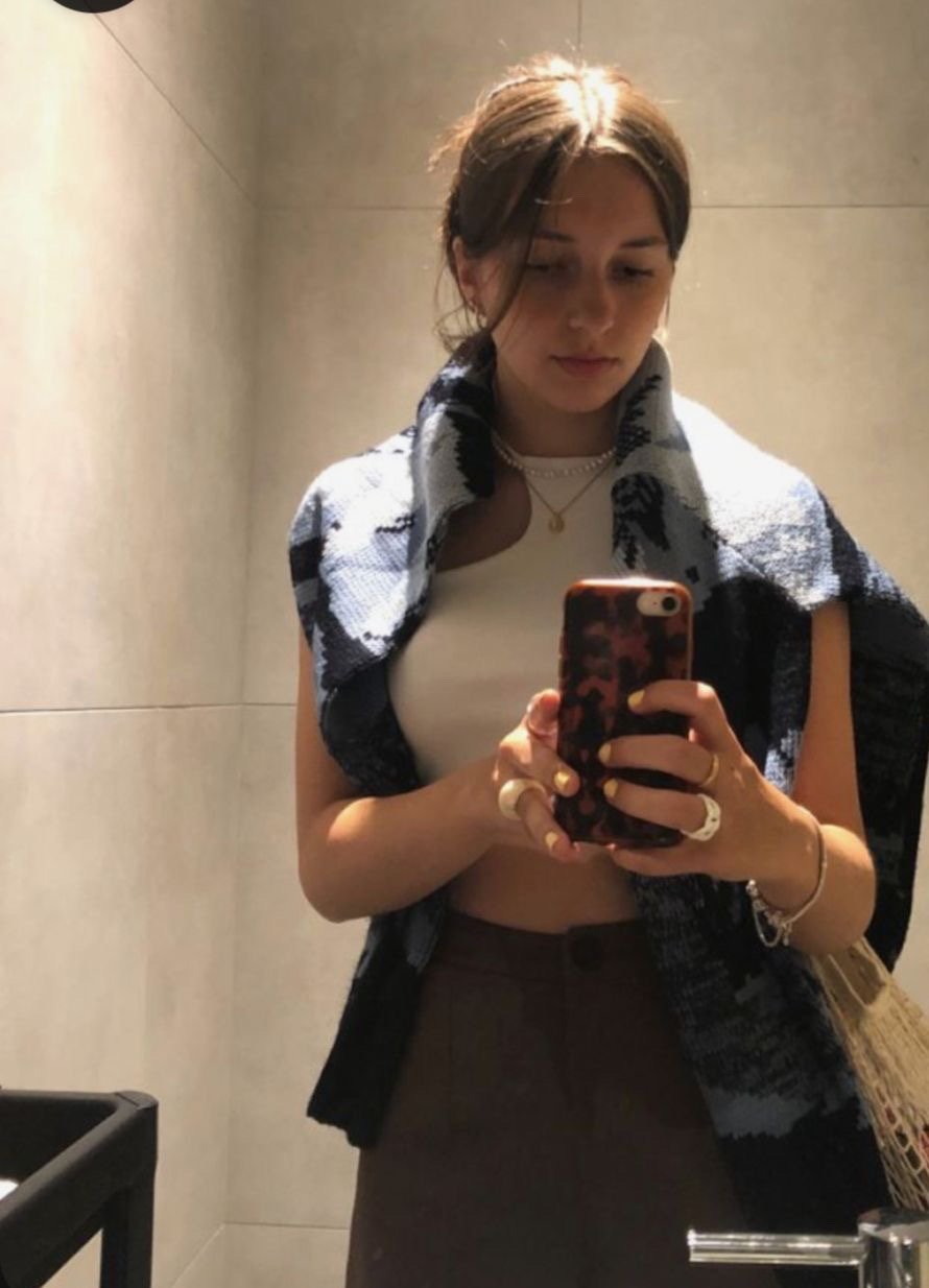 Floozy- Silke -twenty- uwielbia anal i ssie cię do sucha 1