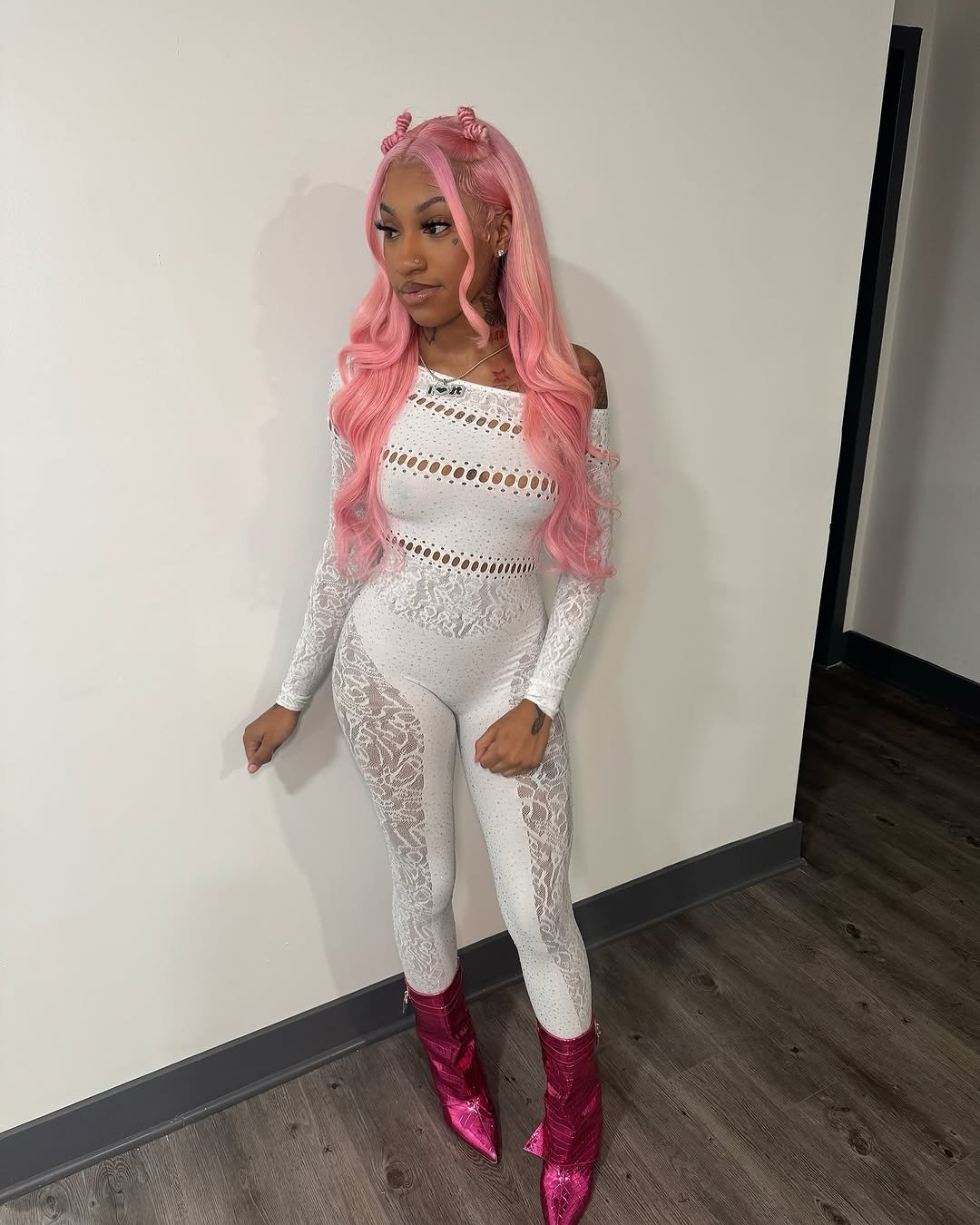 Thots de cheveux roses 81