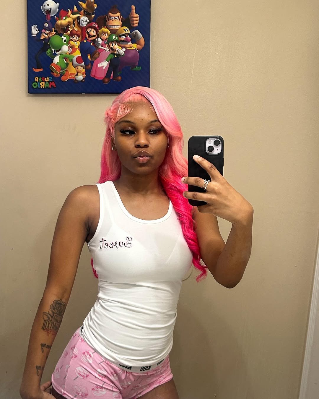 Thots de cheveux roses 94