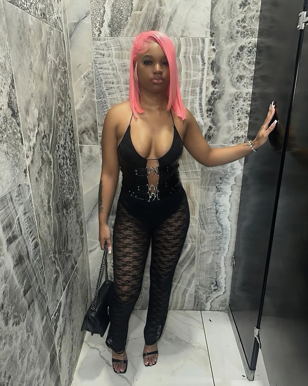 Thots de cheveux roses 99