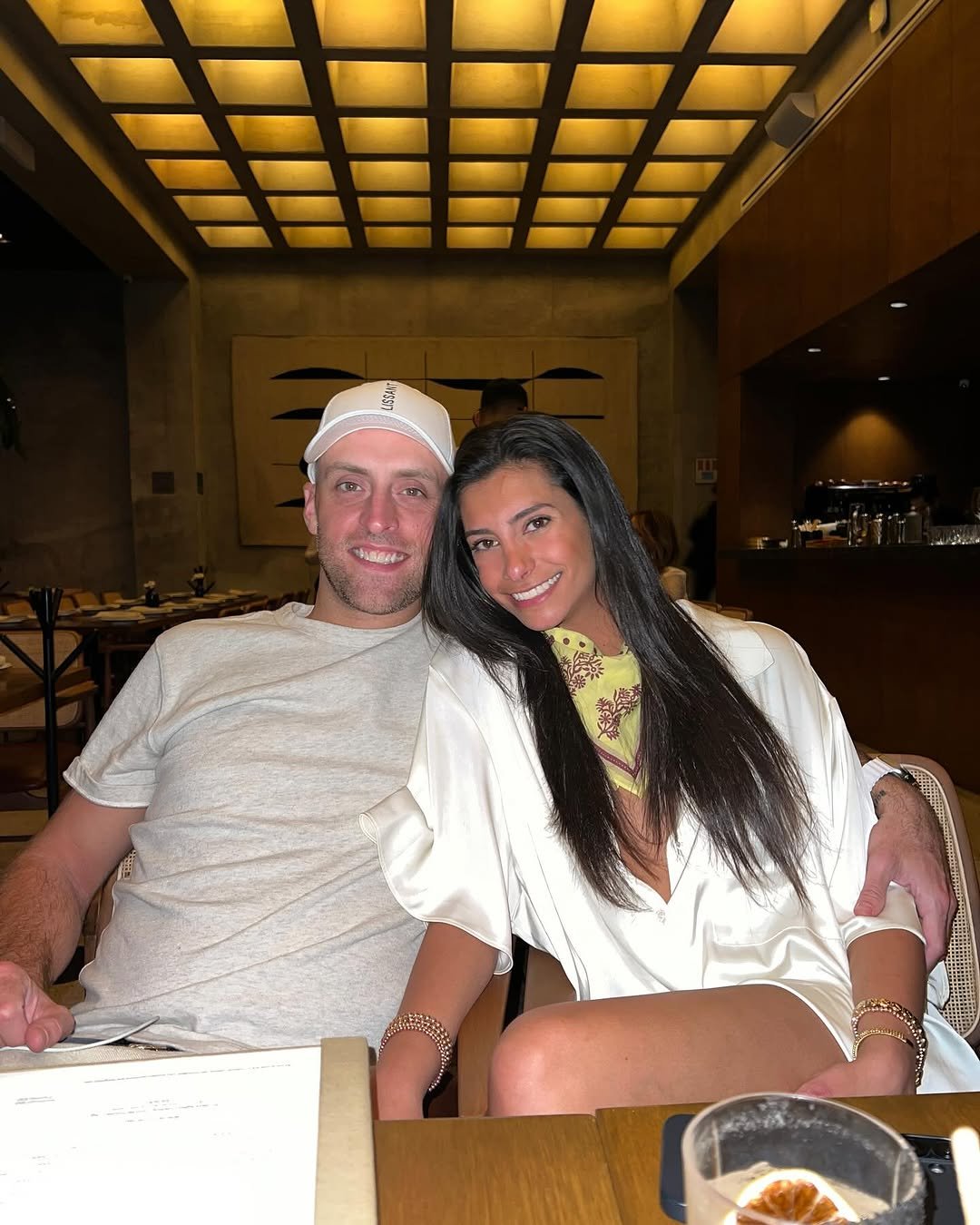 Erkek arkadaşı çıplak fotoğraflarını sızdırdı. 1