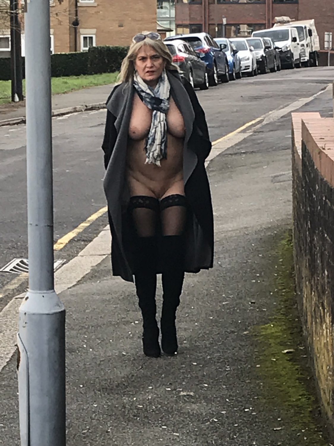 Mature Slut Ready for Hardcore Playtime 21