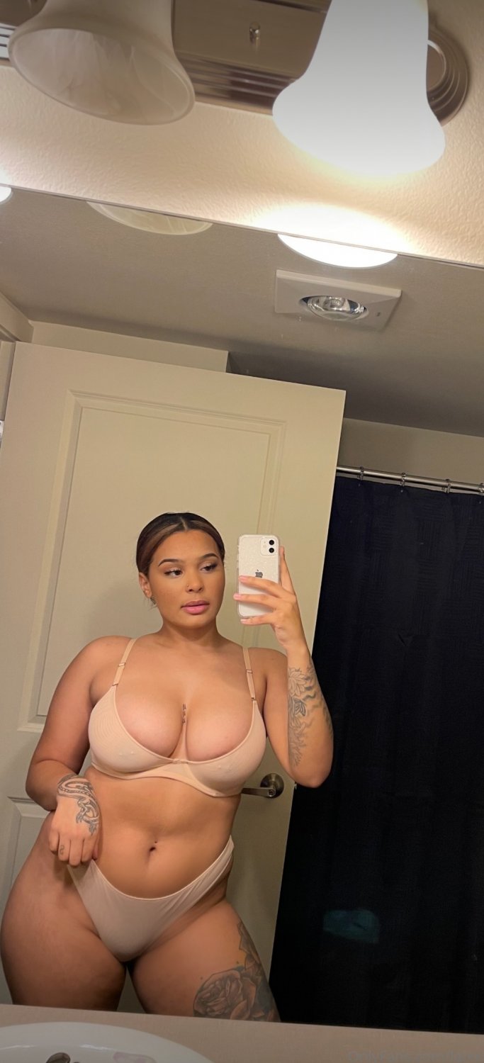 Mysterious Seductress You Won’t Be Able to Resist 35