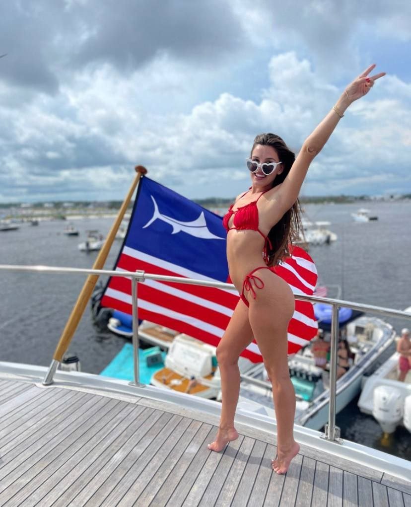 Brittany’s Dirty Pics You Won’t Forget 6