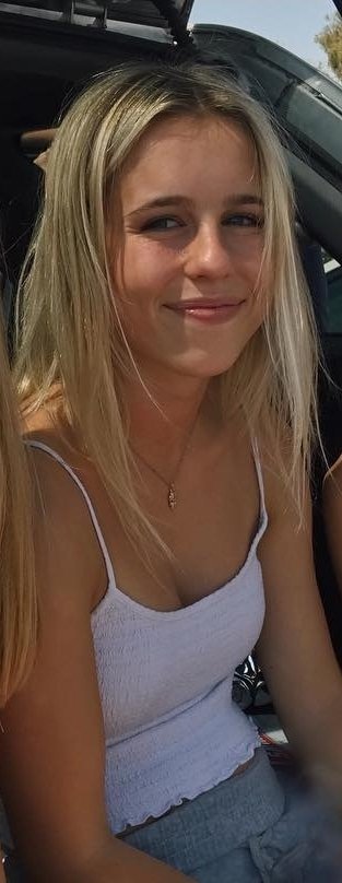 Alea Tempting You with Her Sweet Selfie 3