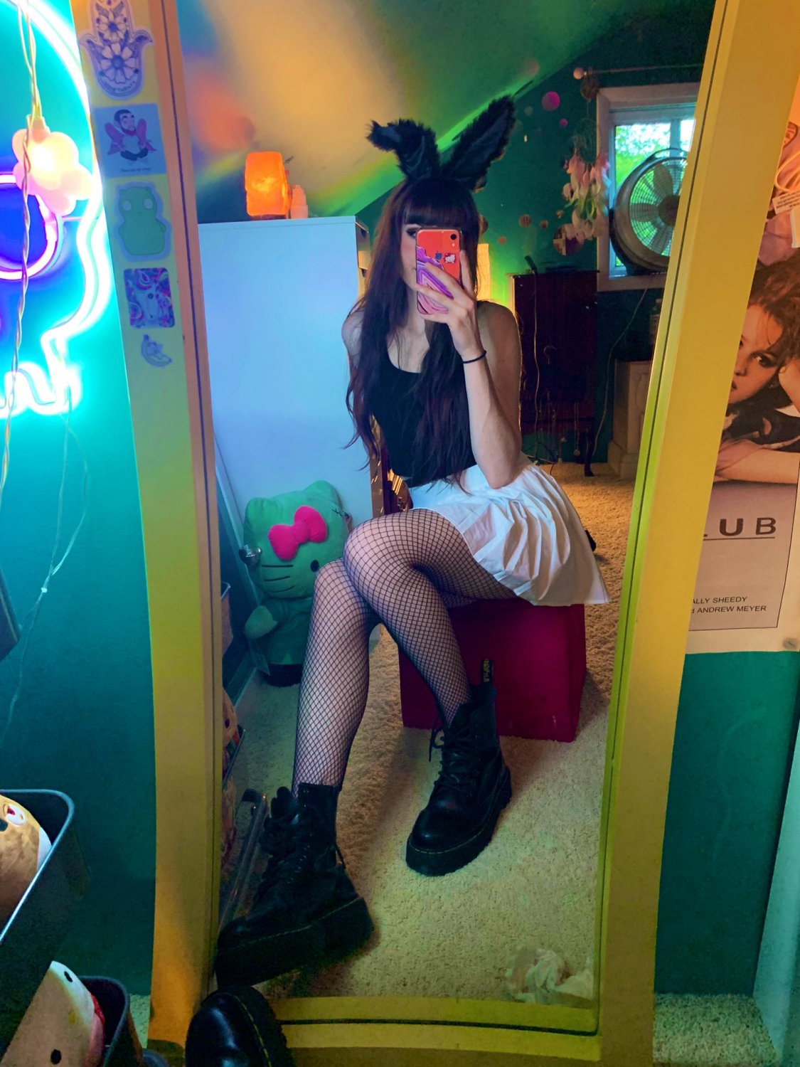 아름다운 작은 이모 고스 마약왕 데빈. 이 작은 매춘부는 맛있는 작은 몸매를 가지고 있습니다.😏🤭🥵 20