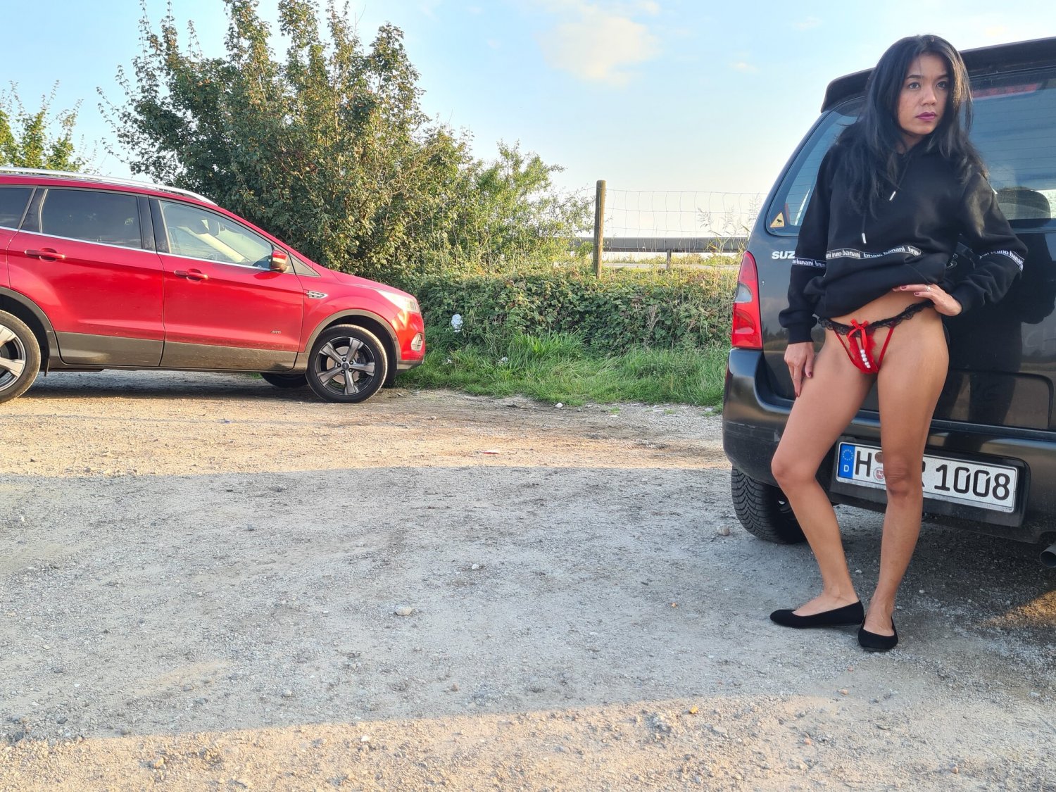 アナザー・ラウンド・オブ・シェリング・ノーティー・オリエンタル・ワイブズ 3