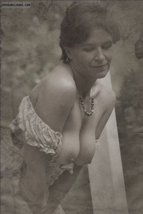 Mature Babe Vanessa Ready to Get Wild 16