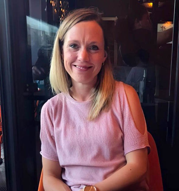 キャリーズ・スラッティー・ボディ・レディー・トゥ・ビー・テイムド 4